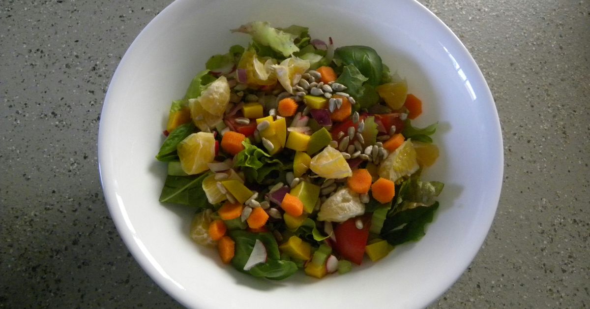 Spinach Salad Recipes Nutritious and Delicious